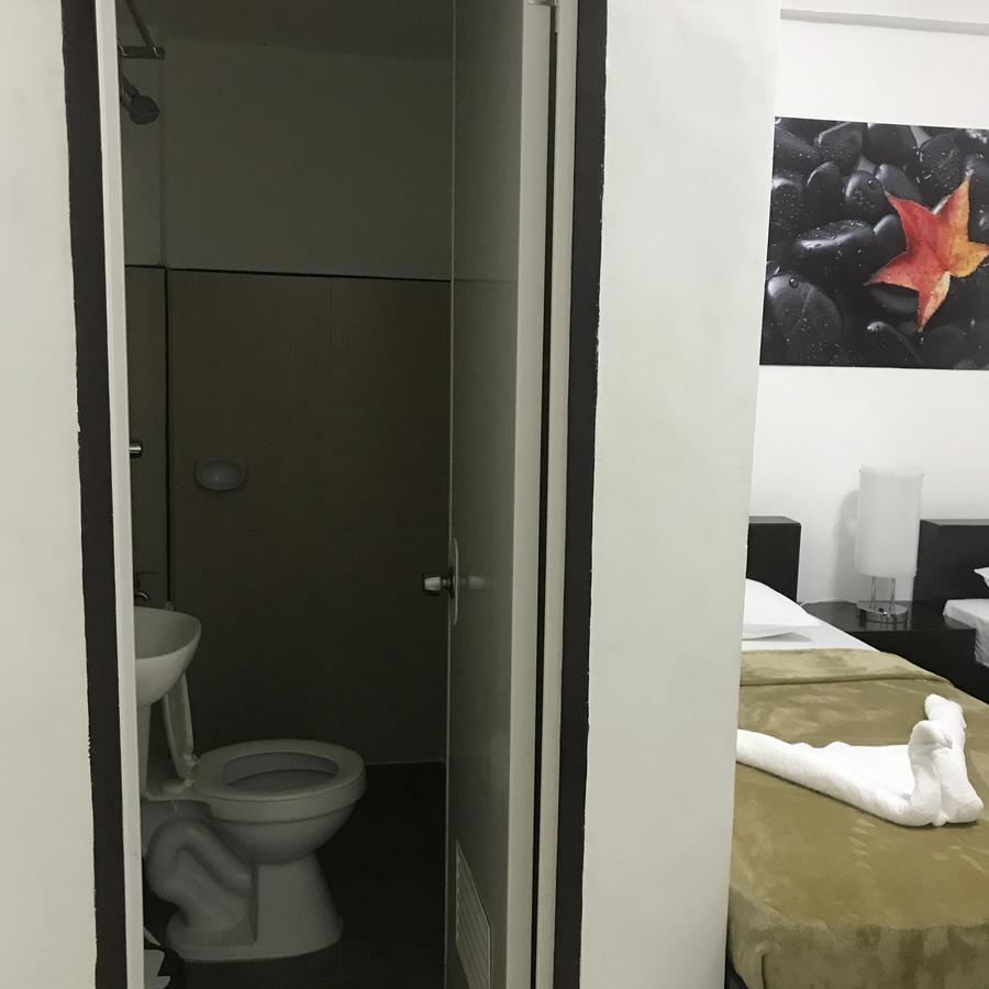 4C'S Tourist Lodge Puerto Princesa Εξωτερικό φωτογραφία