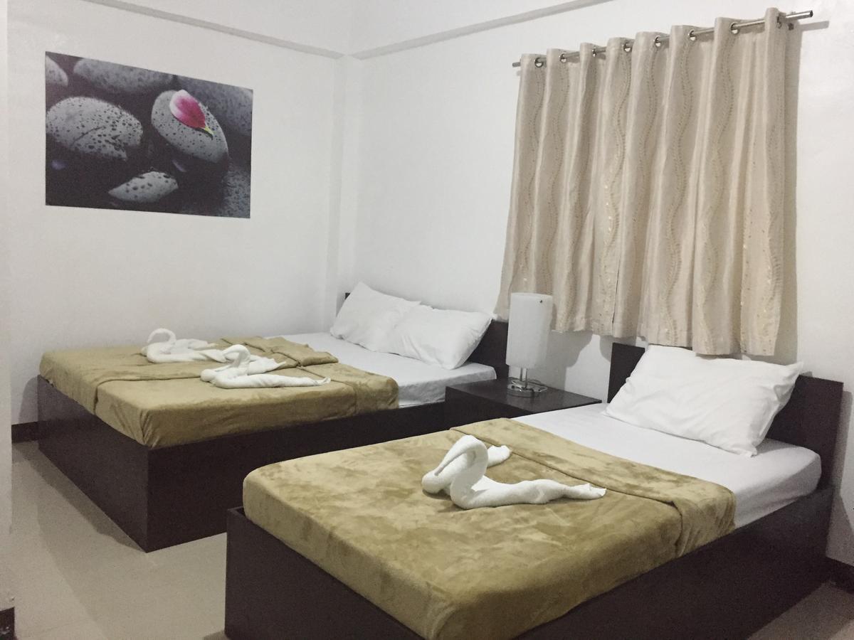 4C'S Tourist Lodge Puerto Princesa Εξωτερικό φωτογραφία