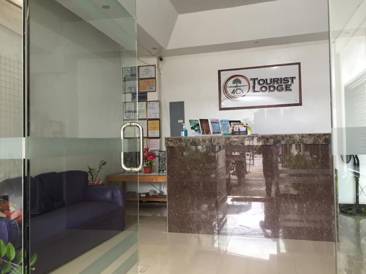 4C'S Tourist Lodge Puerto Princesa Εξωτερικό φωτογραφία